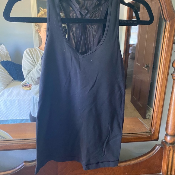 Lululemon mesh back tank with built-in bra - Picture 2 of 5